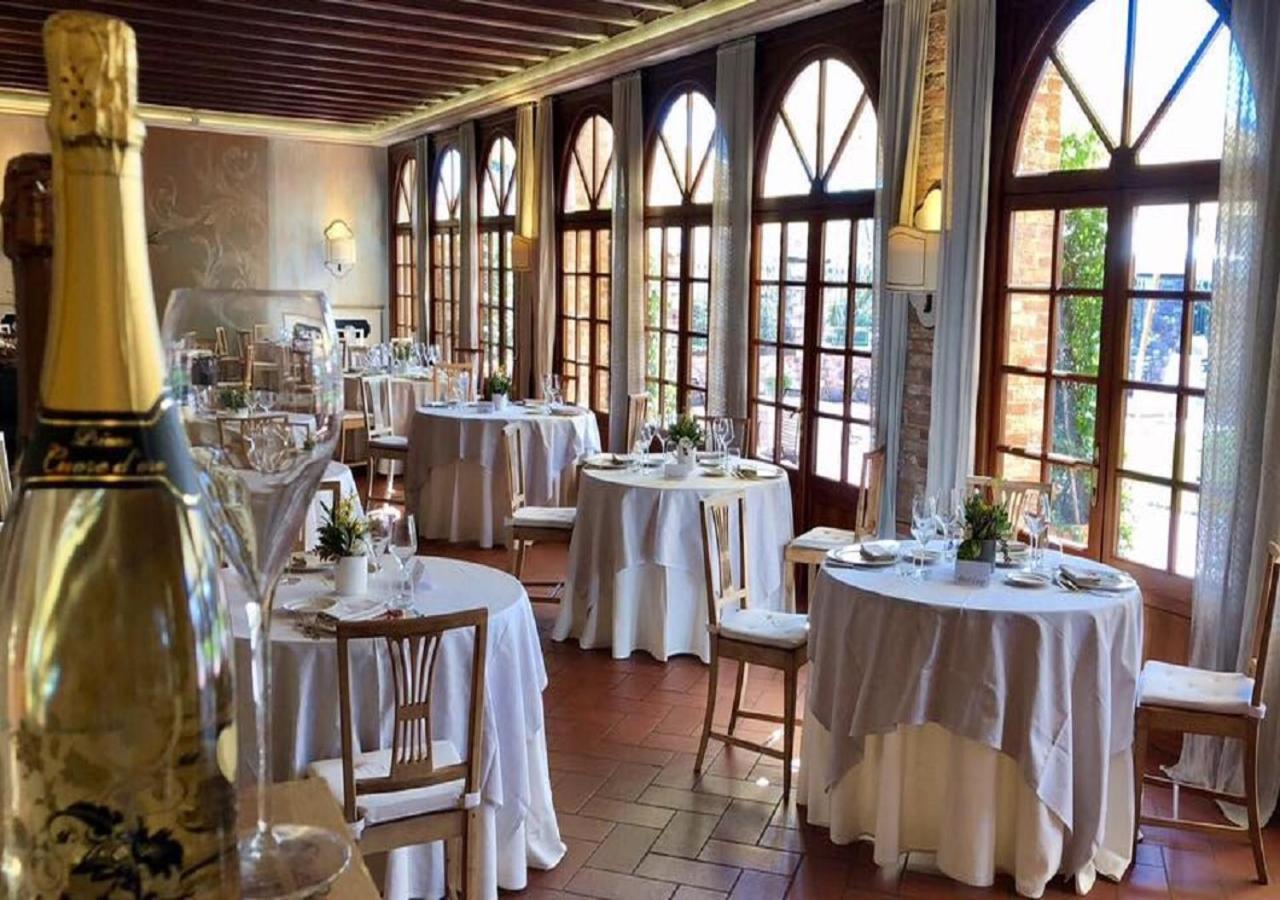Corte Franca Relaisfranciacorta酒店